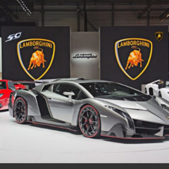 Meet your Posher, Ashton - Picture 1 of 1